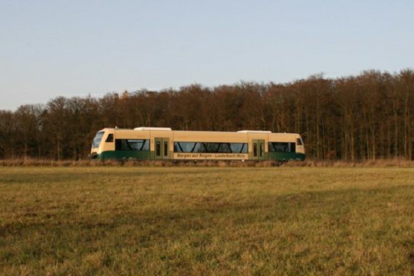 Bahn zwischen Bergen und Lauterbach