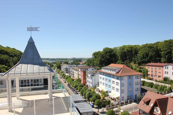 FIRST Sellin - Blick von der Dachterrasse über die Wilhelmstraße