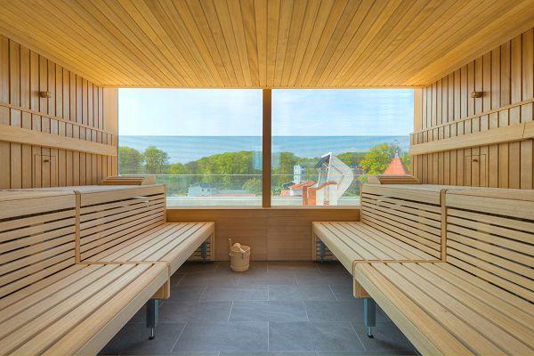 FIRST Sellin - Sauna mit Meerblick im Wellnessbereich