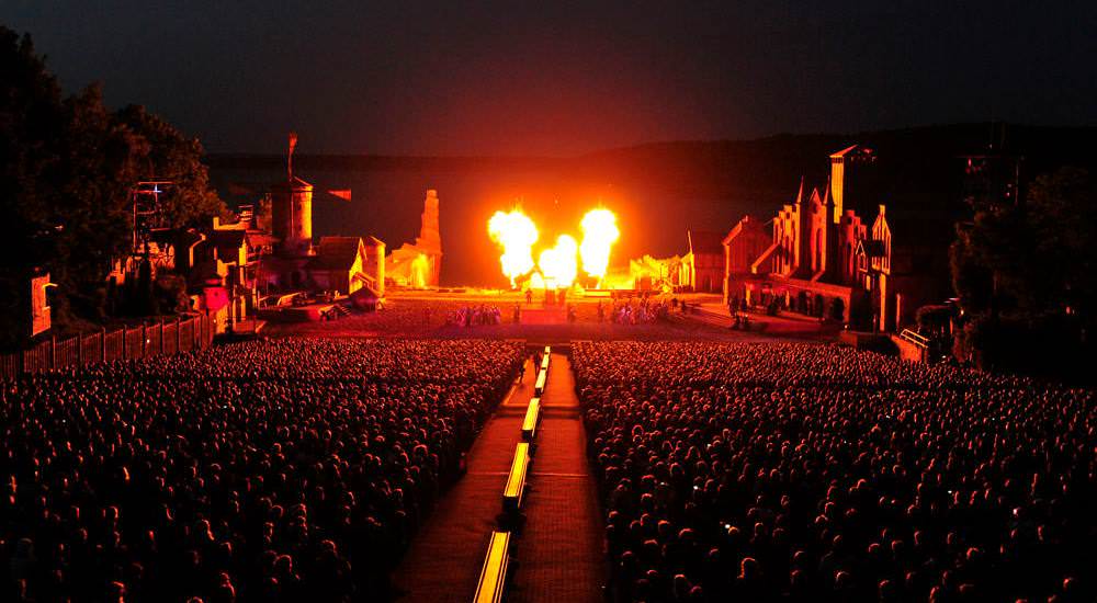 Störtebeker Festspiele - Naturbühne unter Feuer