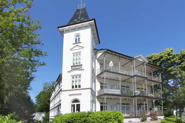 Villa Stranddistel an der Promenade im Ostseebad Binz