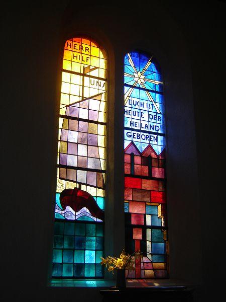 Bleiglasfenster in der Kirche von Göhren