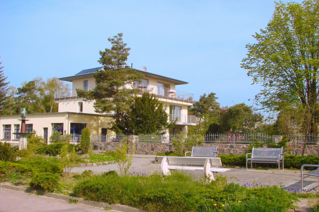 F-1072 Haus am Strand in Juliusruh