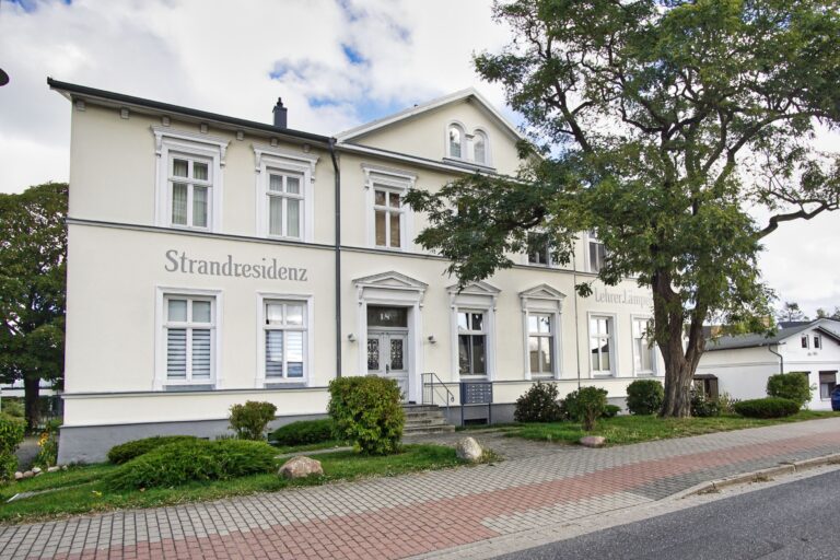 Strandresidenz Lehrer Lämpel in Glowe