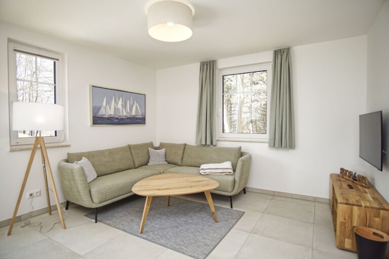 Haus 12-Wohnung Nr.01 in Lobbe