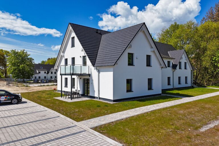 Haus 15-Wohnung Nr.01 in Lobbe - 1