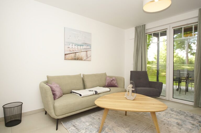 Haus 17-Wohnung Nr.02 in Lobbe