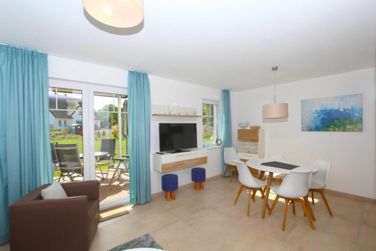 Haus 13-Wohnung Nr.02 in Lobbe