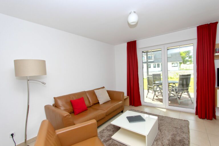 Haus 14-Wohnung Nr.02 in Lobbe