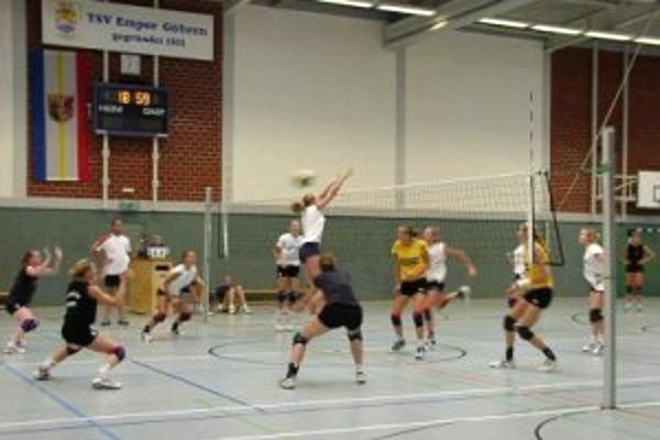 Volleyballturnier in der Nordperdhalle in Göhren