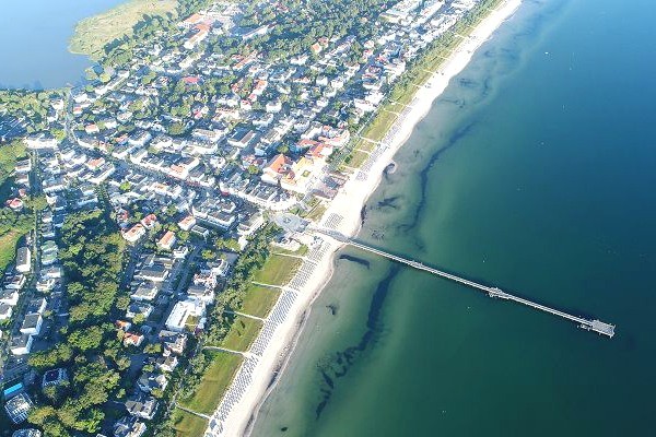 Das Ostseebad Binz auf Rügen von oben