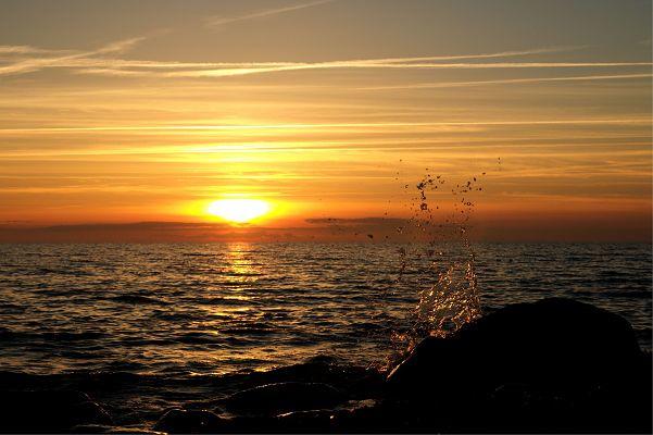 Sonnenuntergang über der Ostsee bei Rügen