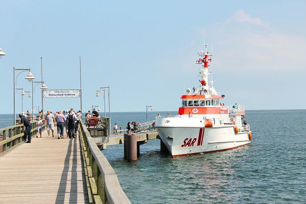 Open Ship mit den Seenotrettern an der Seebrücke Göhren